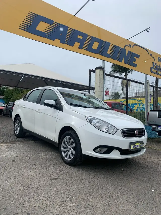 Carro Fiat Grand Siena 2018 Evo Attractive 1.4 8V (Flex)