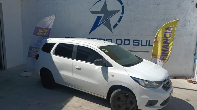 Chevrolet Spin LS 1.8 5S (Flex)