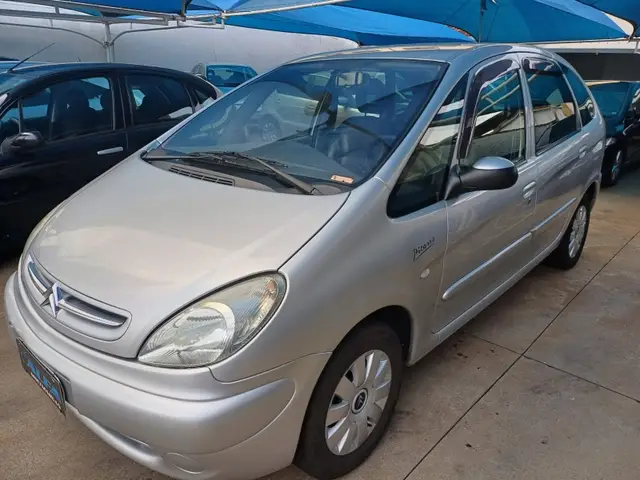 Carro Citroën Xsara Picasso 2006 GLX 2.0 (aut)