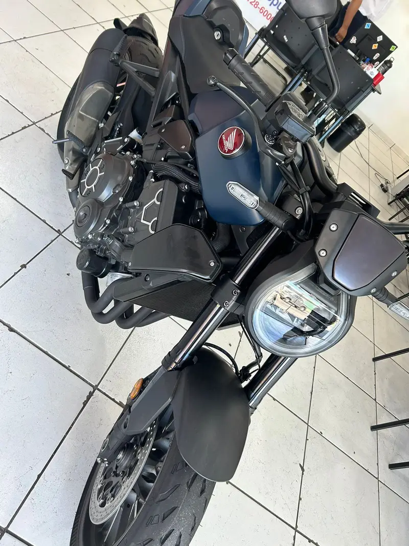 Honda CB 1000R Black Edition