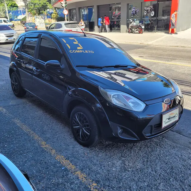 Carro Ford Fiesta Hatch 2013 SE Rocam 1.6 (Flex)