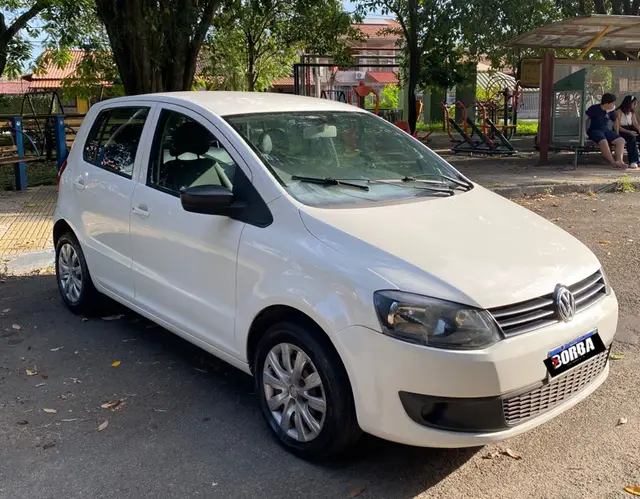 Carro Volkswagen Fox 2012 1.6 VHT (Flex)