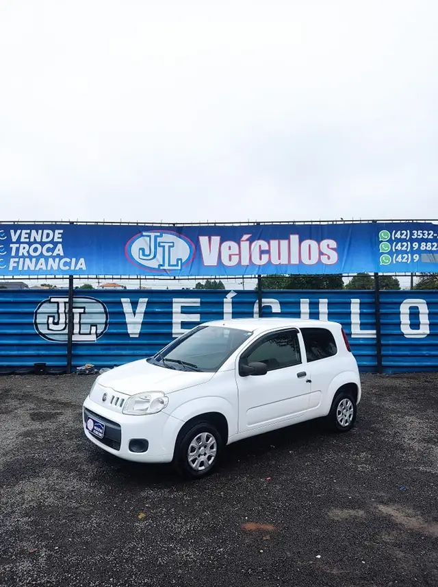 Carro Fiat Uno 2014 Vivace 1.0 8V (Flex) 4p