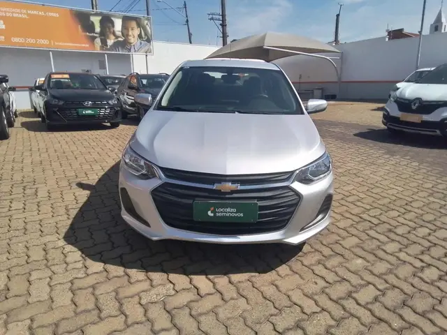 Carro Chevrolet Onix 2023 LT 1.0