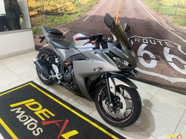 Carro Yamaha YZF R3 2018 (ABS)