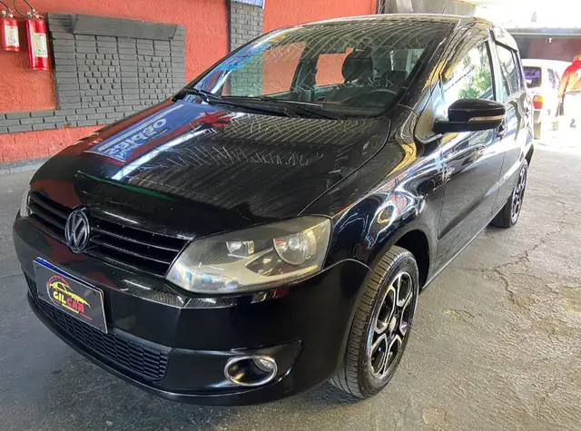 Carro Volkswagen Fox 2014 1.0 TEC (Flex) 2p
