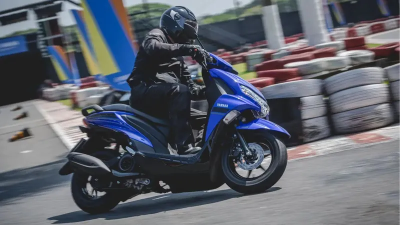 Scooter Yamaha Fluo fica mais cara na linha 2025