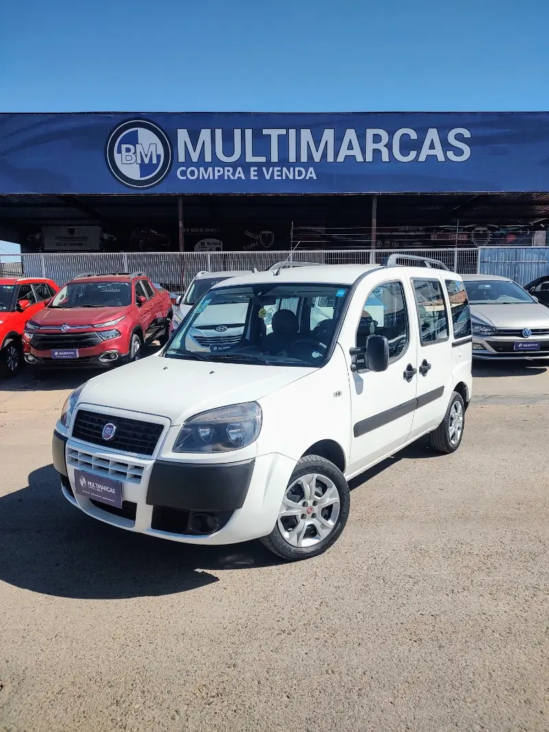 Fiat Doblò Essence 1.8 7L (Flex)