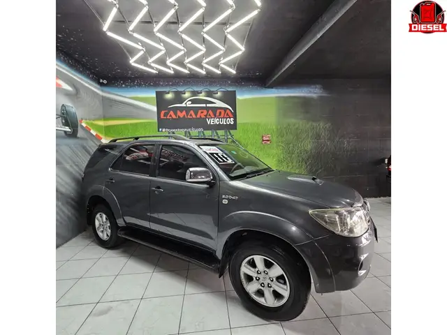 Carro Toyota Hilux SW4 2010 SRV 4x4 3.0 Turbo  (aut)