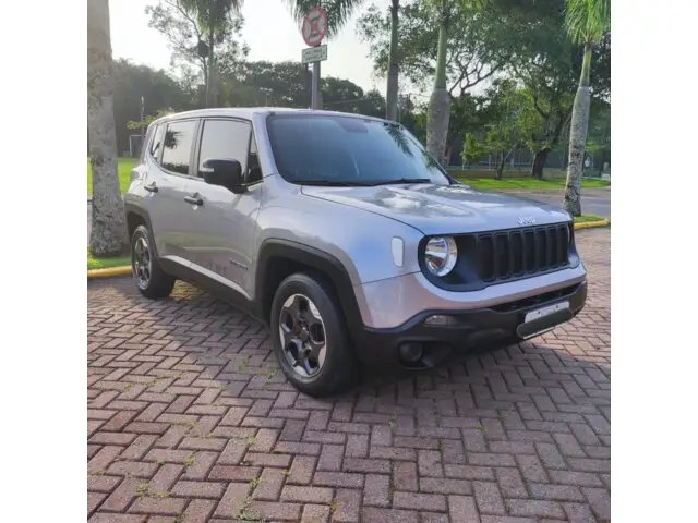 Jeep Renegade 1.8 4x2 (Aut) (Flex) (PCD)