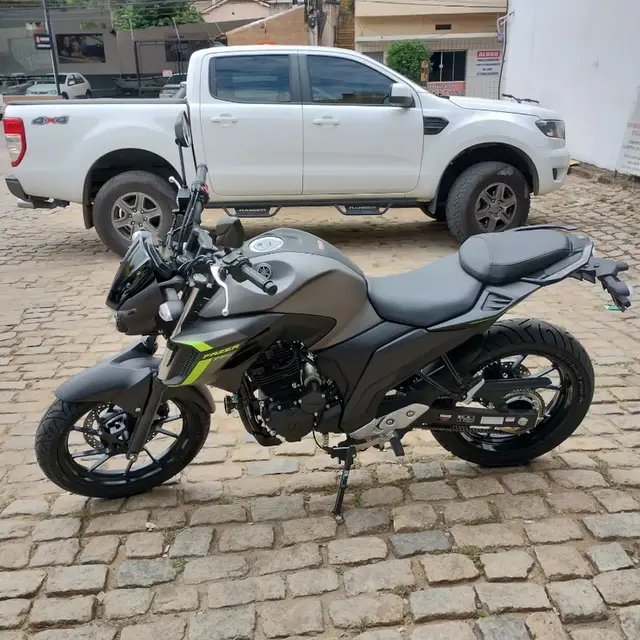 Moto Yamaha Fazer FZ25 2024 Flex