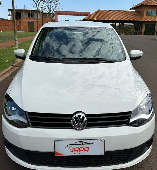 Carro Volkswagen Fox 2013 1.6 VHT (Flex)