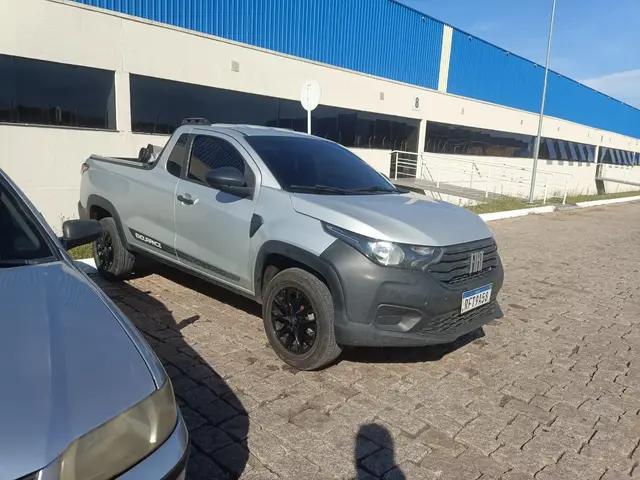Carro Fiat Strada 2021 Endurance 1.4 CS (Flex)
