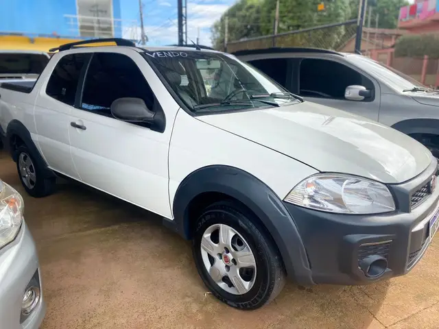 Carro Fiat Strada 2015 Working 1.4 (Flex) (Cabine Dupla)