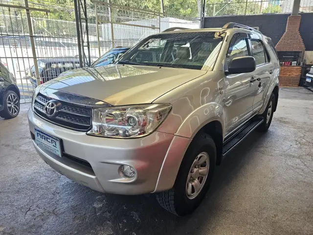 Carro Toyota Hilux SW4 2009 SR 4x2 2.7 VVT-i