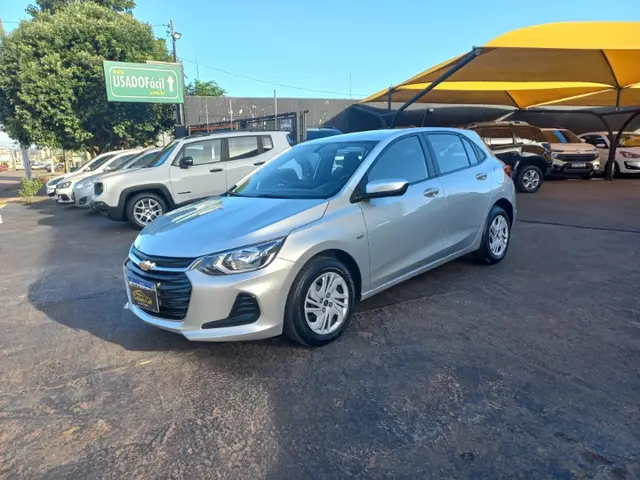Carro Chevrolet Onix 2023 LT 1.0