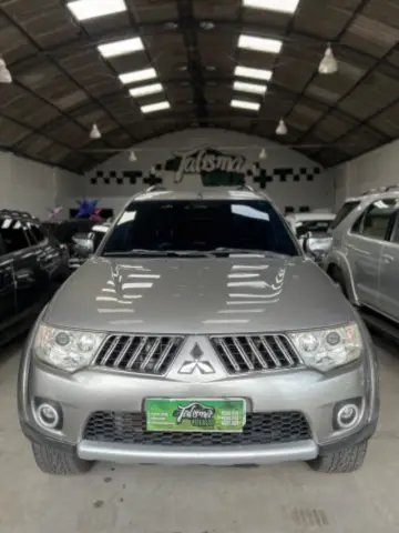 Carro Mitsubishi Pajero Dakar 2013 3.2 HPE 4WD (aut)