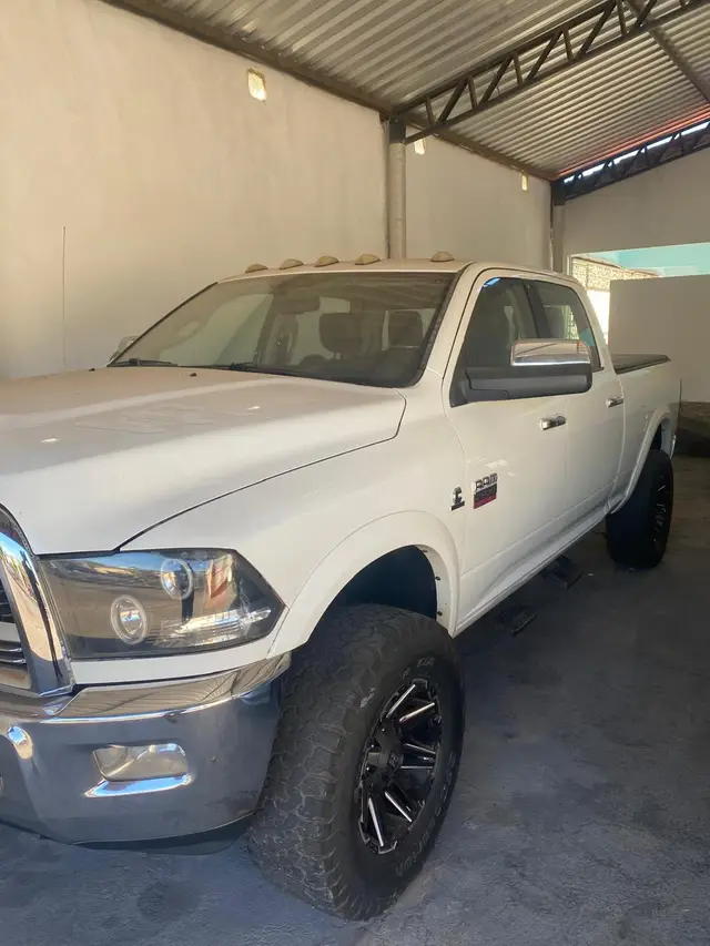 Carro RAM 2500 2012 2500 LARAMIE 6.7 TDI CD 4x4 Diesel