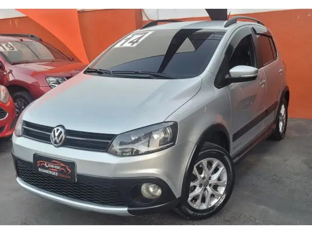 Carro Volkswagen CrossFox 2014 I-Motion 1.6 VHT (Flex)