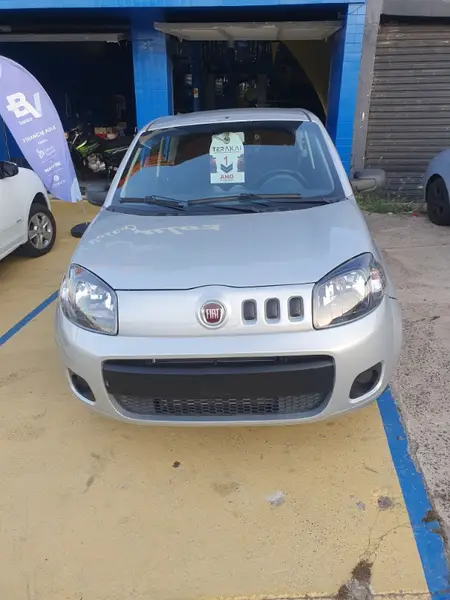 Carro Fiat Uno 2014 Vivace 1.0 8V (Flex) 2p