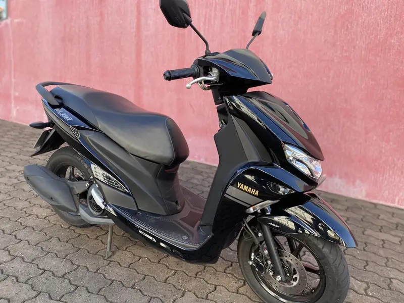 Yamaha Fluo ABS
