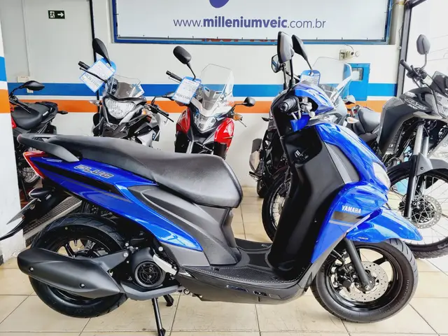 Carro Yamaha Fluo 2023 ABS