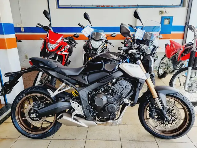 Carro Honda CB 650R 2021 (ABS)