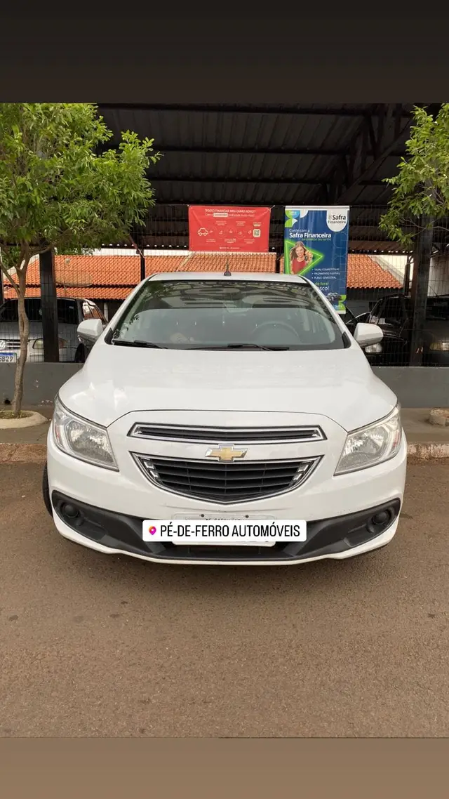 Carro Chevrolet Onix 2014 1.4 LT SPE/4