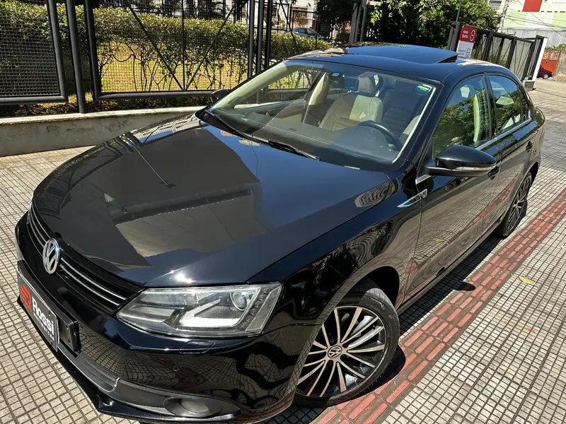 Volkswagen Jetta 2.0 TSI Highline DSG