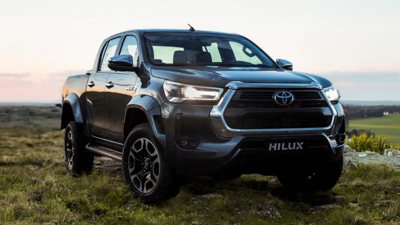 Toyota Hilux mata versão SRX; veja como ficam preços