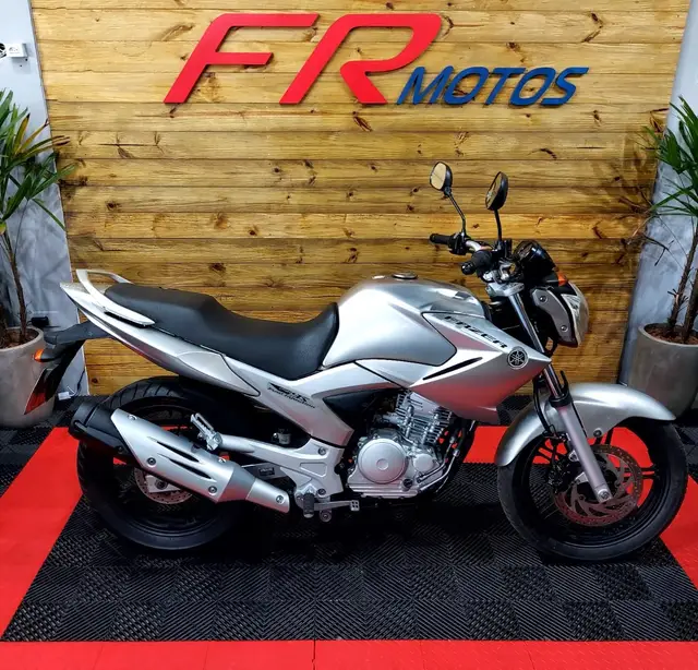 Moto Yamaha YS 250 Fazer 2012 250cc