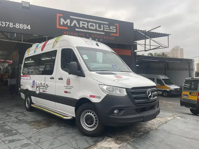 Carro Mercedes-Benz Sprinter 2025 417 VAN L.T.A. 10L Diesel (E6)