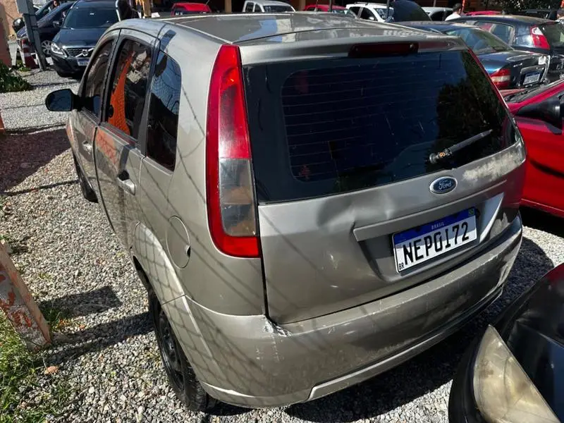 Ford Fiesta Hatch SE 1.6 8V Flex 5p