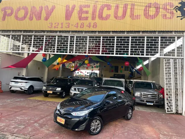 Carro Toyota Yaris Sedan 2021 1.5 XL Plus Connect CVT (Flex)