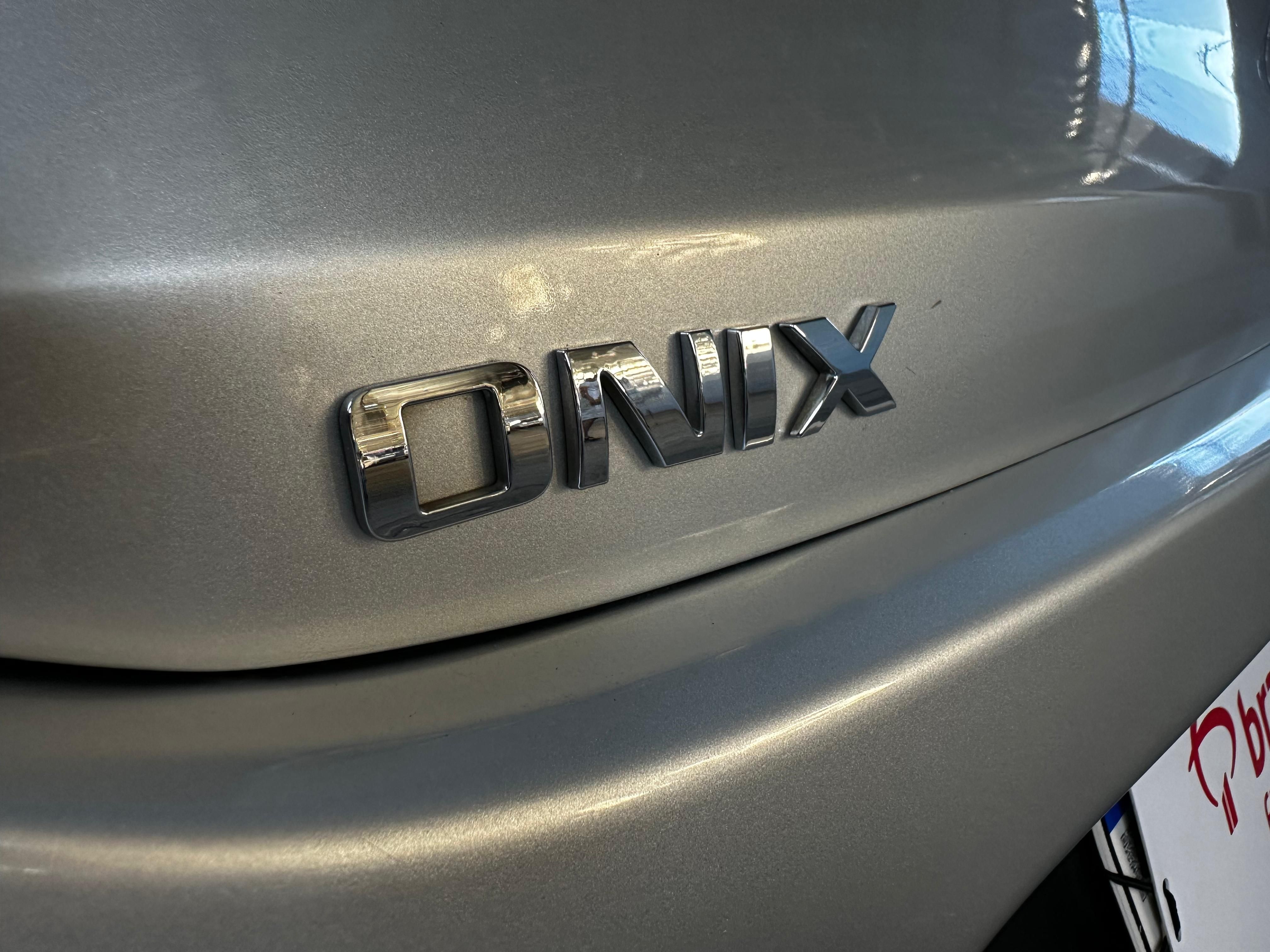 Chevrolet Onix Plus