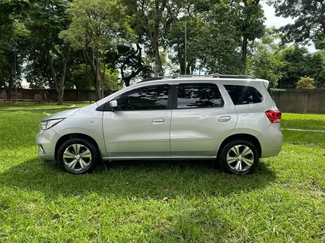 Carro Chevrolet Spin 2020 Premier 7S 1.8 (Aut) (Flex)
