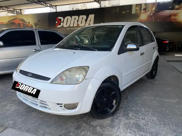 Carro Ford Fiesta Hatch 2003 Class 1.6 8V