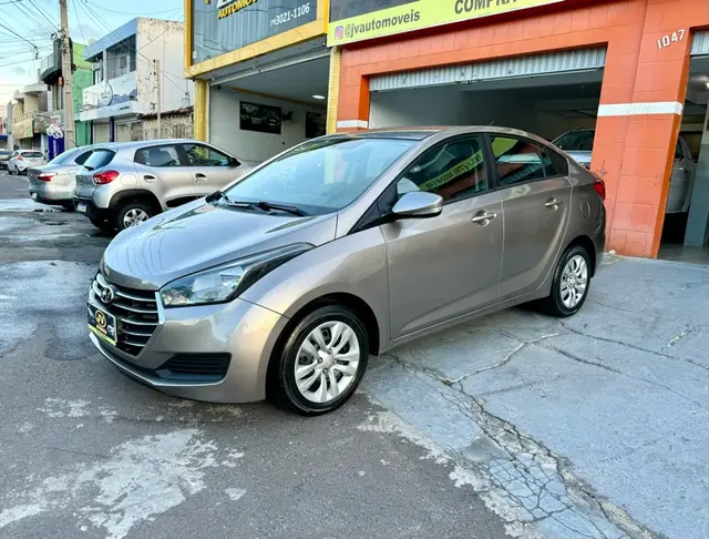 Carro Hyundai HB20S 2018 1.6 Comfort Plus (Flex)