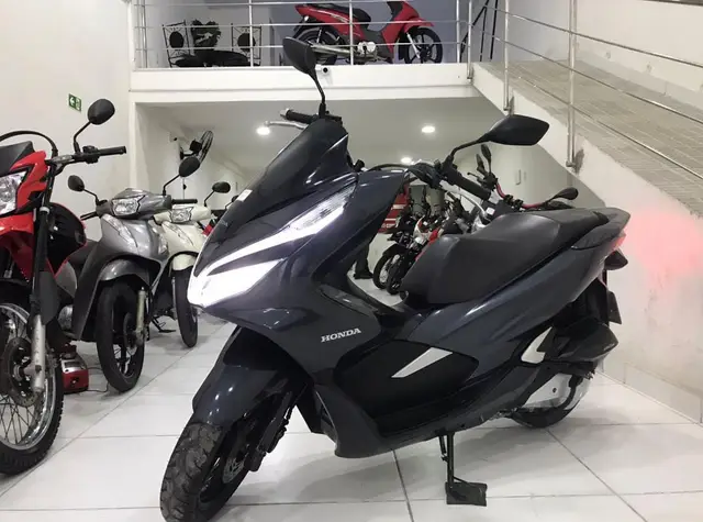 Carro Honda PCX 150 2021 DLX ABS