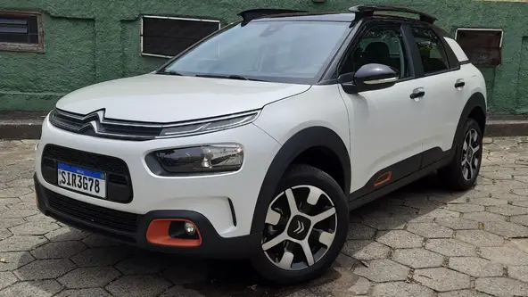 SUV sempre teve desenho marcante e foi único carro da marca no Brasil por alguns meses