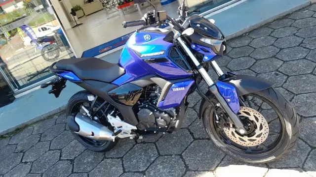 Carro Yamaha Fazer FZ15 2024 ABS