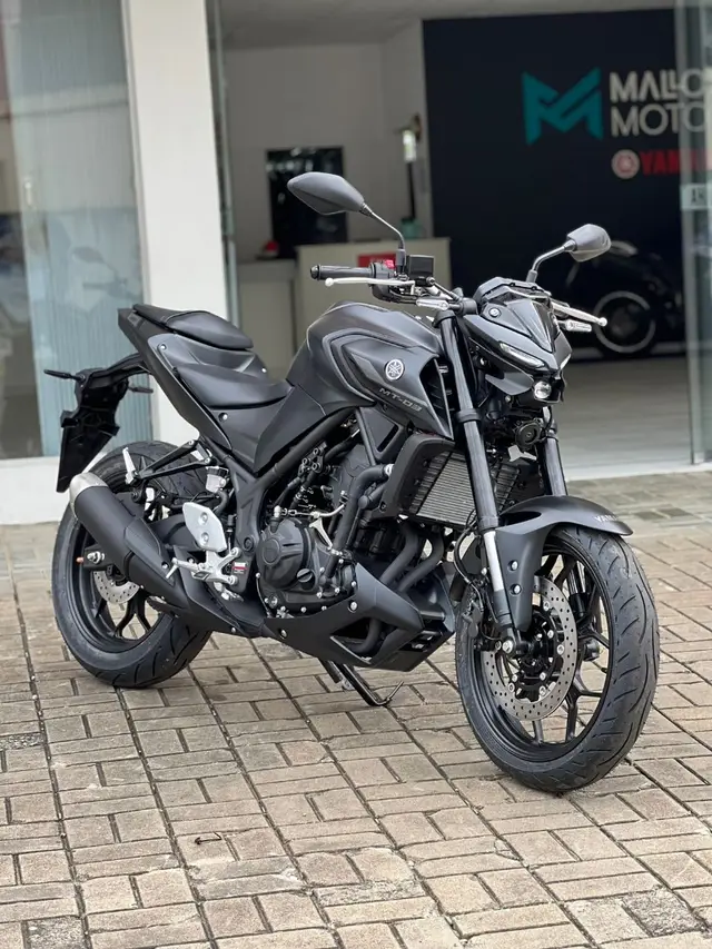 Carro Yamaha MT-03 2024 ABS