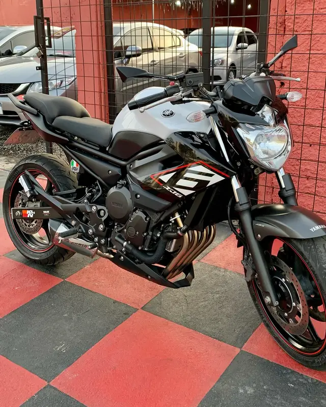 Carro Yamaha XJ6 N 2016 XJ6 N SP