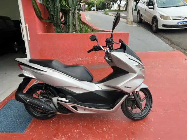 Moto Honda PCX 150 2018 DLX
