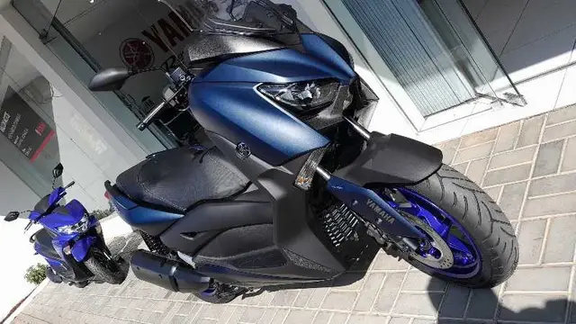 Carro Yamaha XMax 2024 ABS