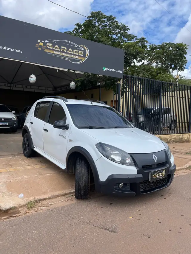 Carro Renault Sandero Stepway 2014 1.6 16V Hi-Flex (aut)