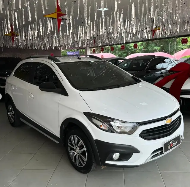Carro Chevrolet Onix 2018 1.4 Activ SPE/4 (Aut)