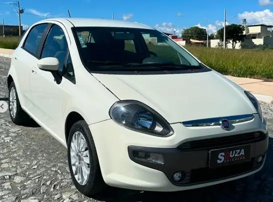 Carro Fiat Punto 2016 Essence 1.6 16V (Flex)