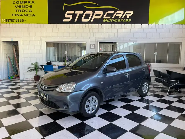 Carro Toyota Etios 2015 X 1.3 (Flex)