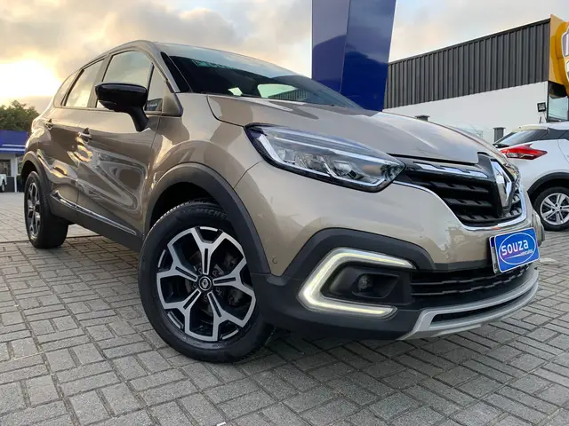 Carro Renault Captur 2022 Iconic 1.3 Turbo CVT